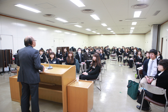 社内